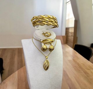 Conjunto Joyas Bañadas en Oro