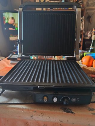 Sandwichera Eléctrica Parrilla