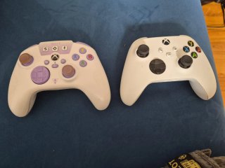 Xbox Series S con 2 mandos