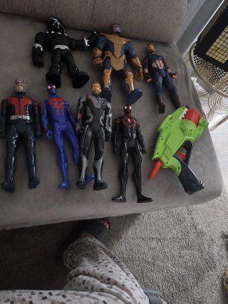 Figuras Súper Héroes Marvel 5€ cada uno