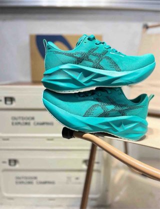 Asics GEL-NOVABLAST 5 Talla 45
