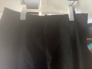 Pantalón negro verano