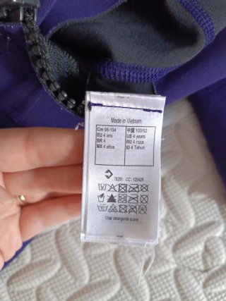 Neopreno infantil Decathlon talla 4 años