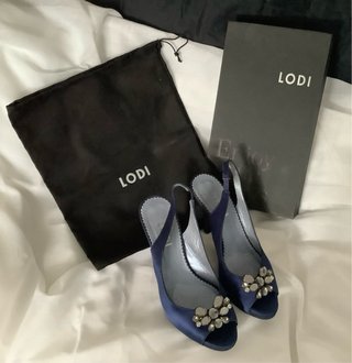 Sandalias LODI fiesta azul tacón pedrería plateada
