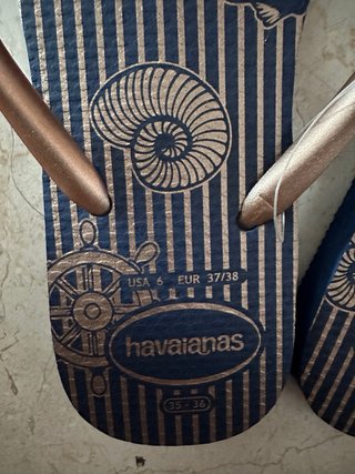 Havaianas doradas talla 37.5