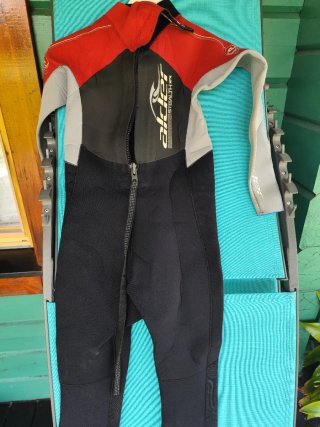 Traje de neopreno infantil talla XL