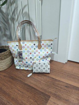 Bolso tote y cartera multicolor