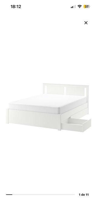 Estructura de cama blanca con 4 cajones.