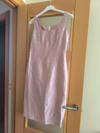 Vestido blanco con detalles verdes