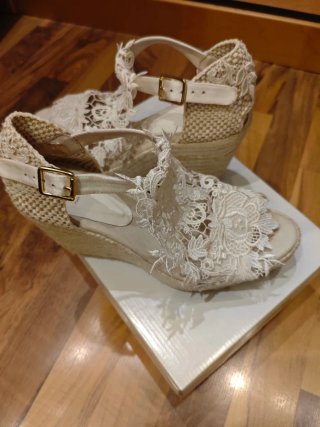 Alpargatas de Novia Beige y Blancas