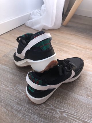 Nike Waffle Debut Premium Negro-Verde