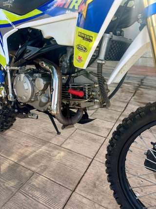 Moto Pit Bike MTR 160cc seminueva