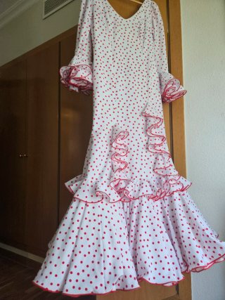 Vestido de flamenca con volantes