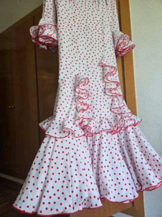 Vestido de flamenca con volantes