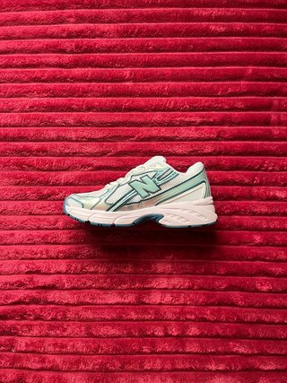 New Balance 740 Mujer Blancas y Celestes