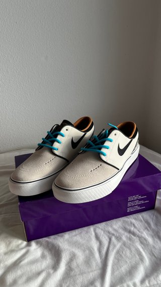 Zapatillas Nike SB Janoski Beige/Negro