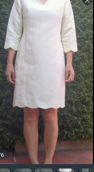 Vestido blanco y amarillo con estampado