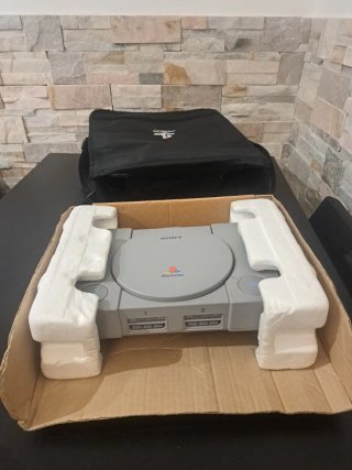 Playstation 1 Gris + Mando + Funda