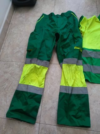 Conjunto Ropa Trabajo Camiseta y Pantalón