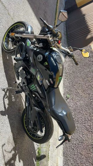 Moto 125cc 2023 Negra Naked