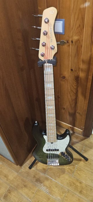 Bajo Marcus Miller Sire V7 2nd Gen