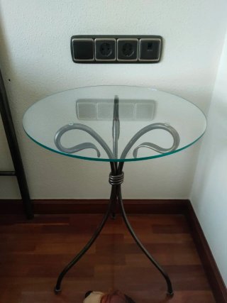 Juego de cama:cabecero, mesillas, somier y colchón