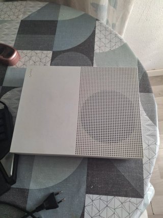 Xbox One 500GB Negra , con teclado include