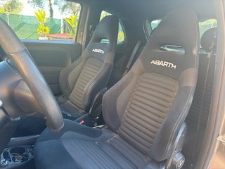 Abarth 695 2024