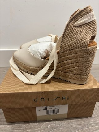Alpargatas cuña Unisa Beige/Blanco