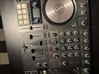 Native Instruments Traktor Kontrol S4 MK3