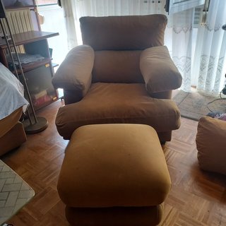 Butaca con reposapiés y reposacabezas