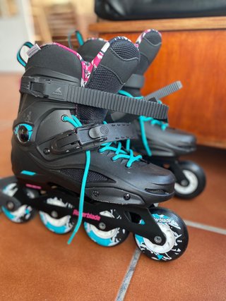 Patines Rollerblade Negros y Turquesa