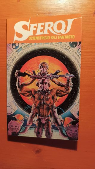 Tres novelas en Esperanto.