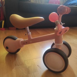 Bicicleta de Empuje Kinderkraft rosa