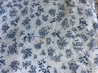 Camisón verde con flores rosas y otros. 4,19€ ud.