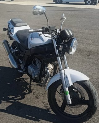 Daelim Roadwin FI 125 ITV recién pasada y revisión