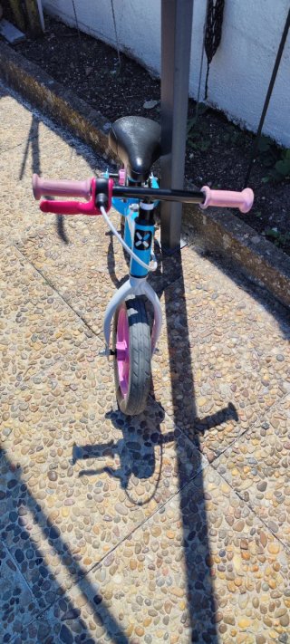 Bicicleta de equilibrio B-TWIN RunRide 100