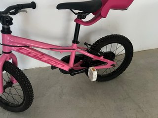 Bicicleta infantil rosa 5-7 años