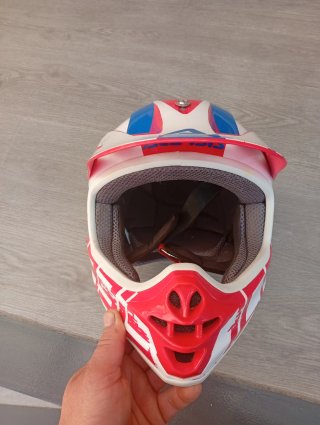 Casco infantil moto rojo y azul marca Acerbis