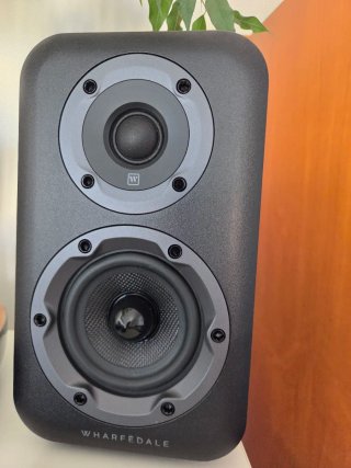 Altavoces Wharfedale D310