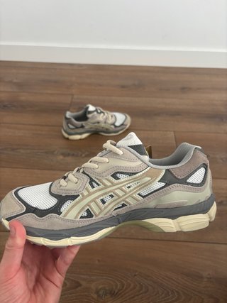 Asics Gel NYC Beige Gris