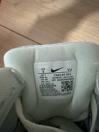 Nike P6000 Plateado Metalizado