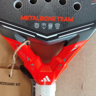 Adidas pala de pádel Metalbone team 2026 nueva !