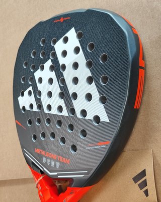 Adidas pala de pádel Metalbone team 2026 nueva !