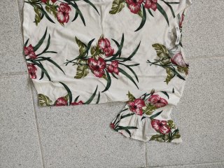 Blusa de mujer con estampado floral