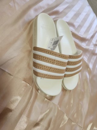 Ciabatte Adidas Adilette Beige e Bianche