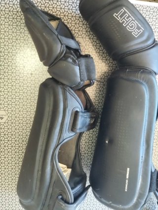 Protecciones MMA Muay Thai Piernas