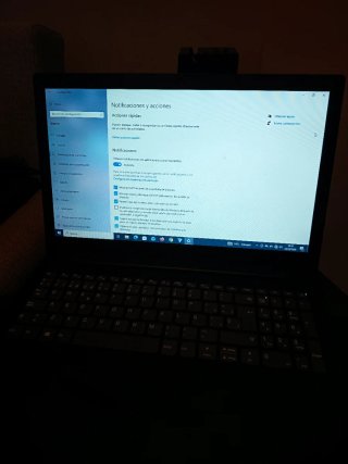 Portátil Lenovo 15.6 AMD A4 4GB RAM 500GB