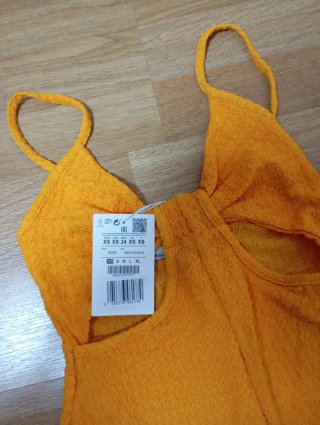 Mono corto naranja Pull&Bear