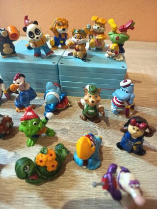 19 figuras Kinder Sorpresa años 90